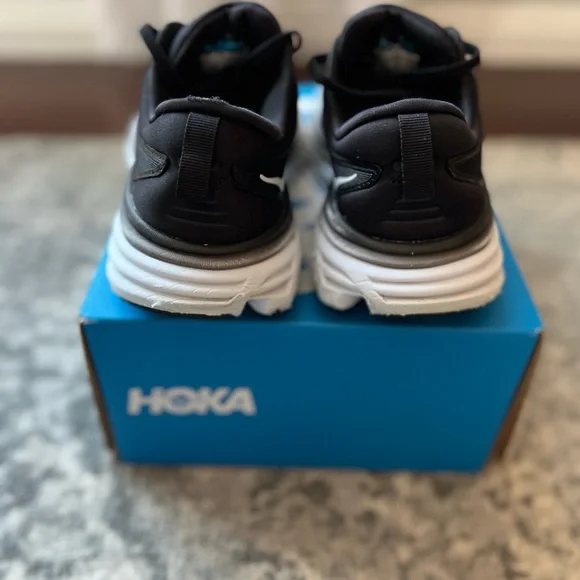 Women’s Hoka Bondi 8 Black & White, sz. 8 - Picture 3 of 9